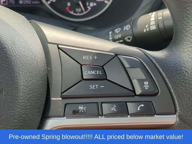 Used 2025 Rosewood Metallic Nissan SV image 25