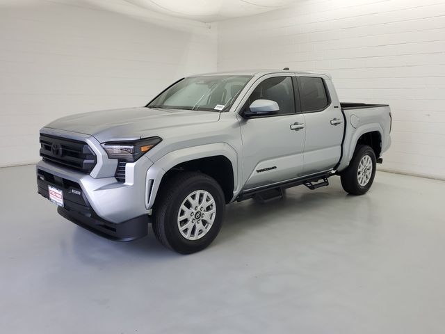 2025 Toyota Tacoma SR5 Double Cab 4WD