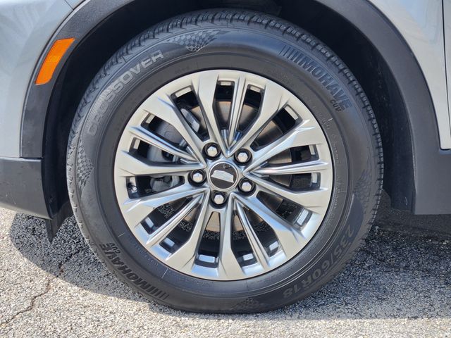 2025 Cadillac XT4 Premium Luxury Silver at Tom Peacock Cadillac