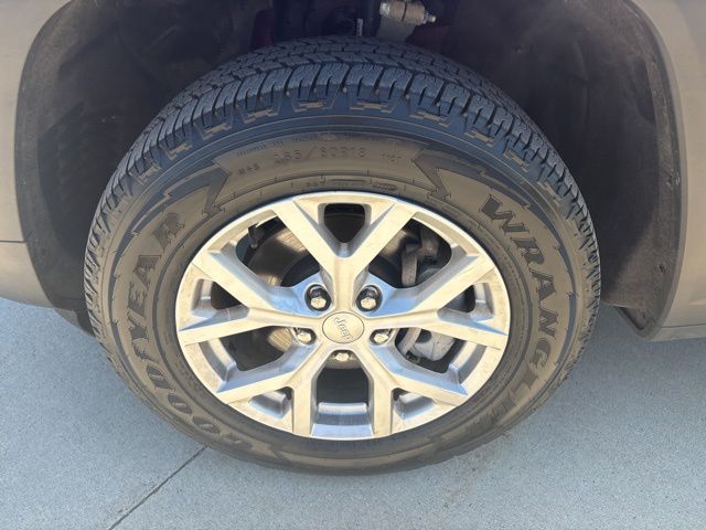 Used 2023 Jeep Grand Cherokee SUV