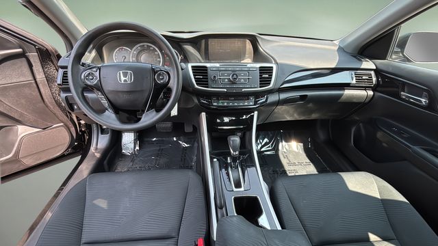 Used 2016  Honda LX image 16