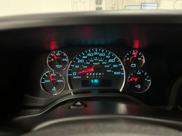 New 2026 Summit White Chevrolet Work Van image 11