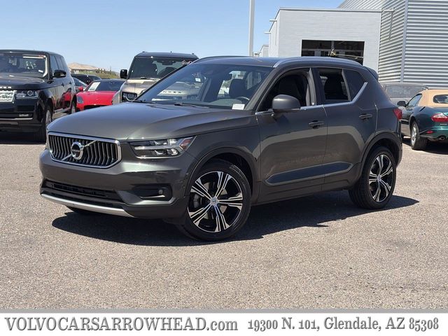Gray Metallic 2019 Volvo XC40 SUV / Crossover Front-Wheel Drive Automatic