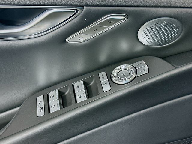 Thumbnail: 2026 Genesis G80 - 20