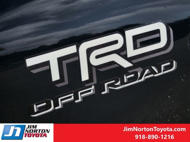 2024 Toyota Tacoma TRD Off-Road 8