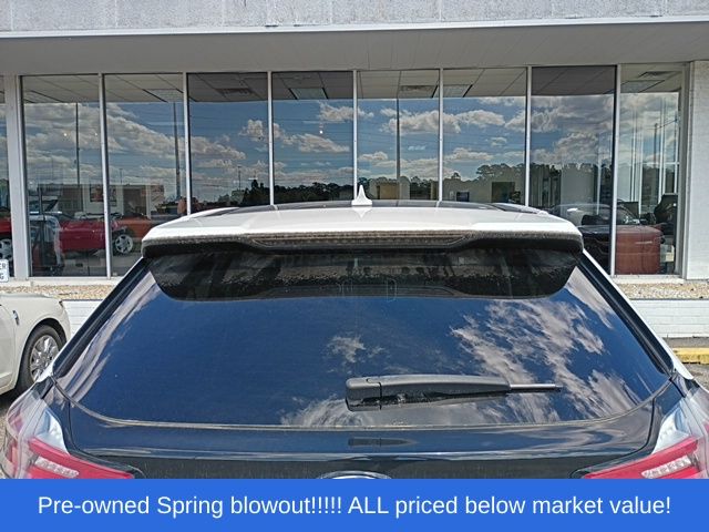 Used 2020 White Ford SEL image 15