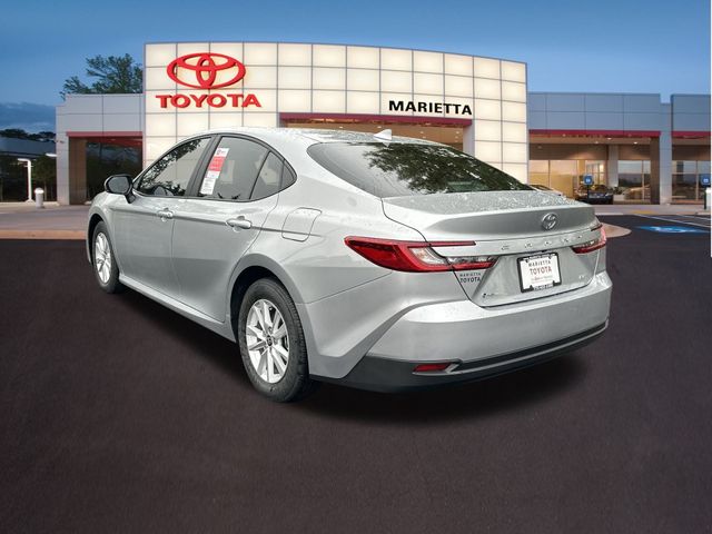 2025 Toyota Camry LE 24