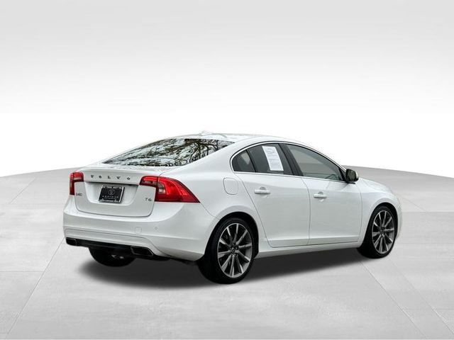 2015 Volvo S60 T6 Platinum 5