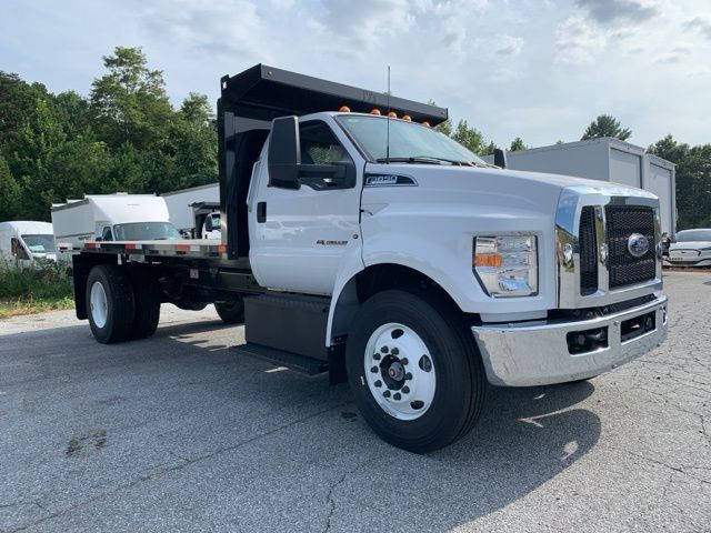 2024 Ford F-650SD Base 8