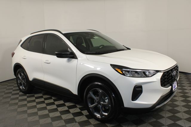 2026 Ford Escape ST-Line's photo