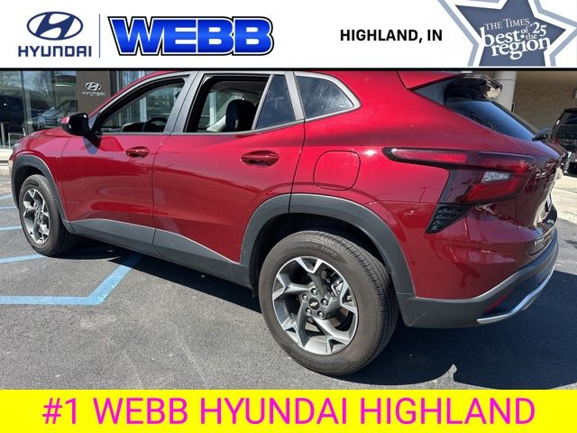 Used 2025 Red Chevrolet LT image 5