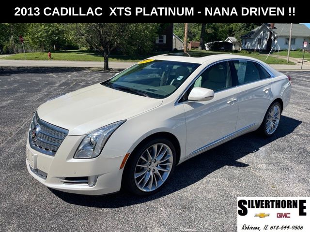 White Diamond Clearcoat 2013 Cadillac XTS Platinum FWD Sedan Front-Wheel Drive 6-Speed Automatic