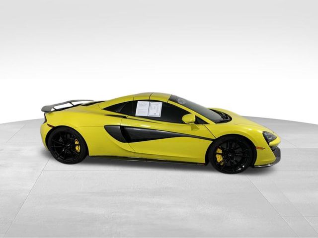 2019 McLaren 570S Convertible 11