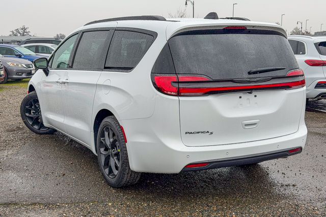 new 2026 Chrysler Pacifica car, priced at $47,180