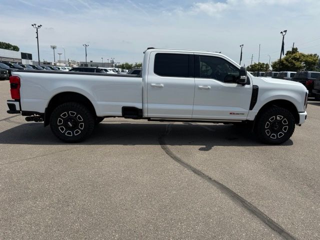 2025 Star White Metallic TC Ford Super Duty F-350 SRW Platinum 4X4 Truck