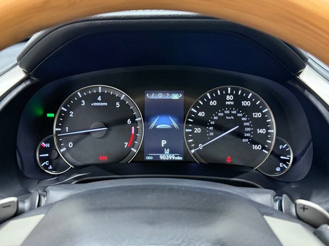 LexusRX25