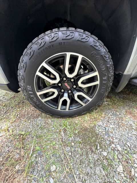 Used 2024 Silver GMC AT4 image 14