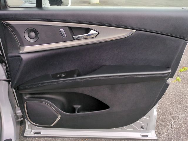 Used 2016 Silver Lincoln Reserve image 33