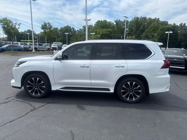 2021 Lexus LX 570 - Photo 7