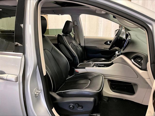 2022 Chrysler Pacifica Limited Silver at Bob Ruth Ford