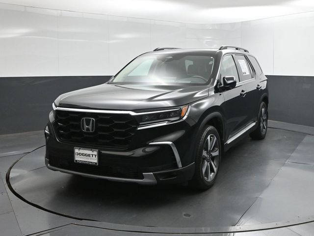 Used 2025 Honda Pilot SUV