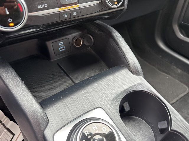 2022 Ford Escape Hybrid SE photo