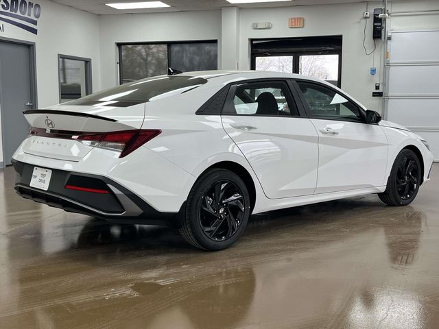 New 2026 White Hyundai SEL Sport image 6