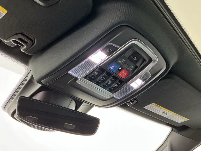 Used 2021 Off-white Ram Limited image 22