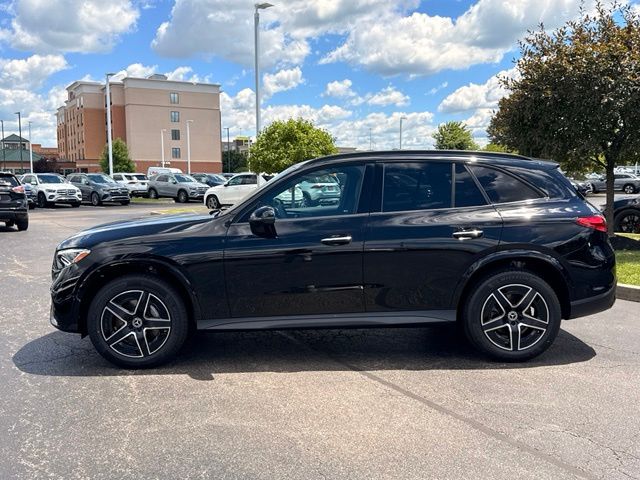 New 2026 Black Mercedes-Benz GLC 300 image 10