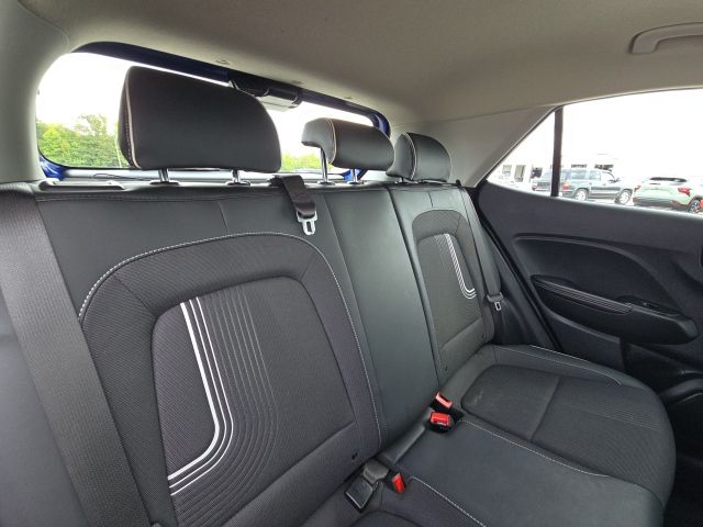 2024 Hyundai Venue Limited:B01873