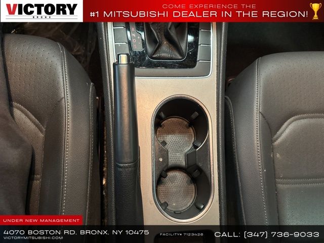2022 Volkswagen Passat 2.0T SE photo