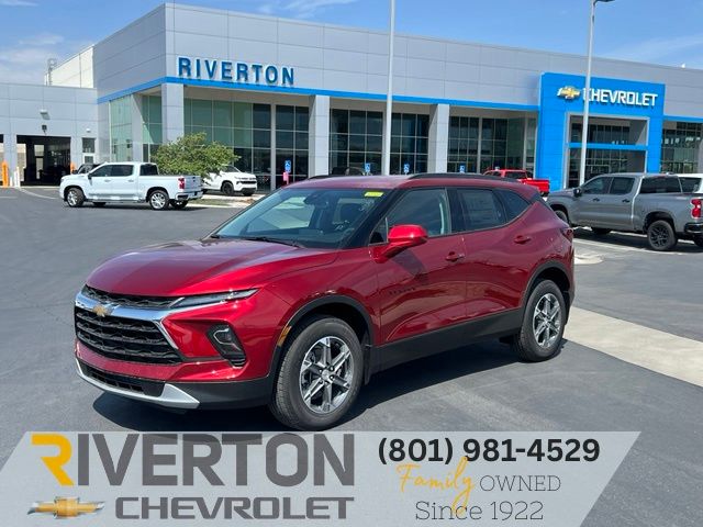 Radiant Red Tintcoat 2026 Chevrolet Blazer SUV / Crossover 9-Speed Automatic Overdrive