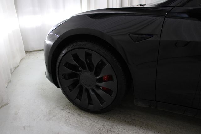 Used 2022 Black Tesla Performance image 38