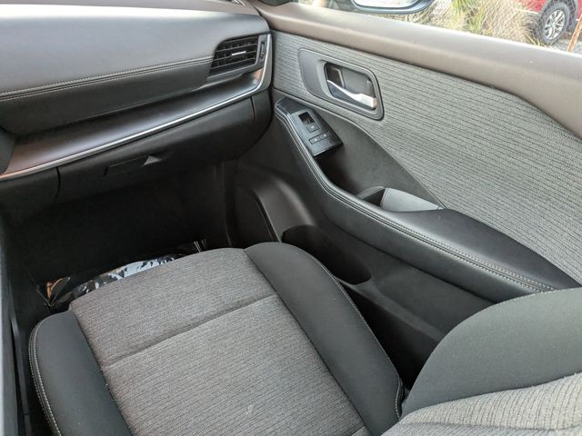 2023 Nissan Rogue SV White at Coastal Chevrolet Cadillac