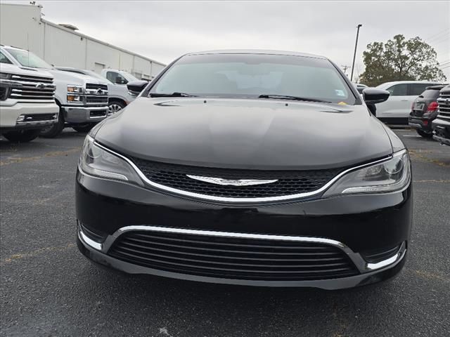 2016 Chrysler 200 Limited 12