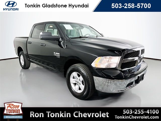 2023 RAM 1500 Classic SLT Crew Cab 4WD