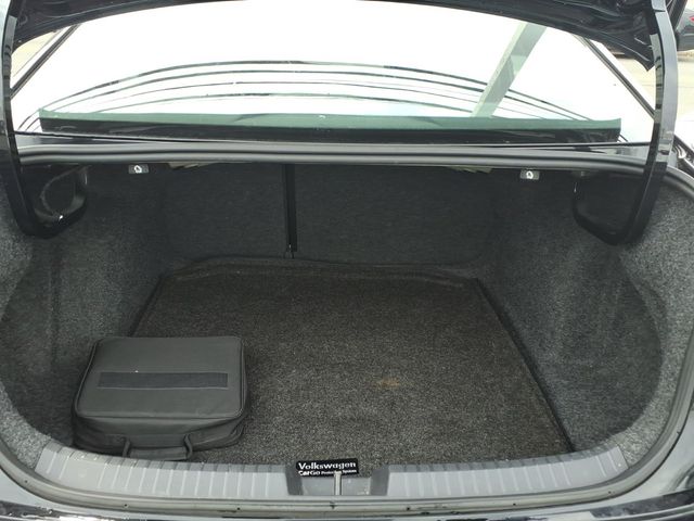 2024 Volkswagen Jetta GLI - Image 24