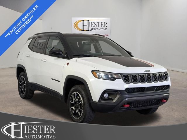 Bright White Clearcoat 2025 Jeep Compass SUV / Crossover Four-Wheel Drive 8-Speed Automatic