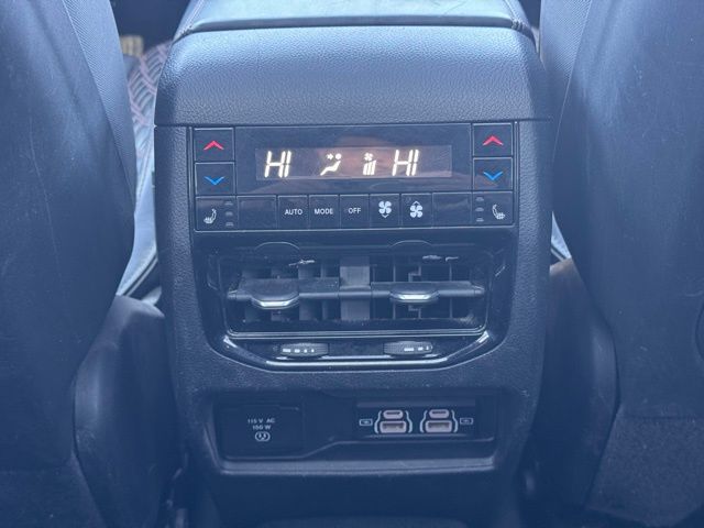 2023 Jeep Grand Cherokee L Summit 4x4