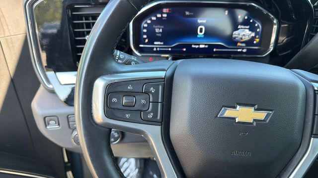 Used 2025 Gray Chevrolet LT image 22