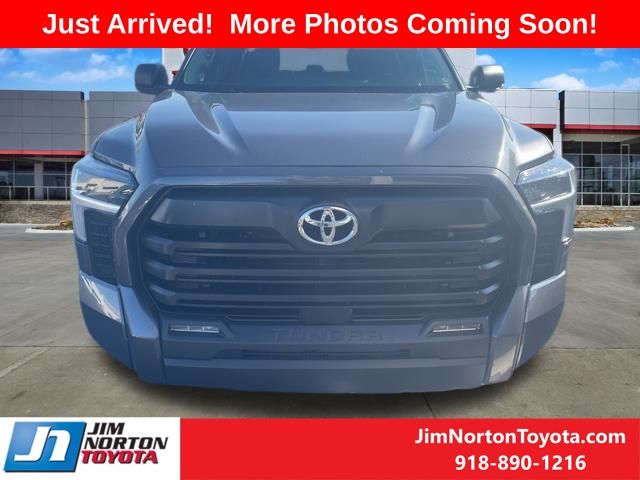 2024 Toyota Tundra SR5 2