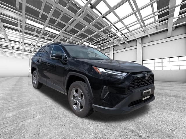 2024 Toyota RAV4 XLE FWD