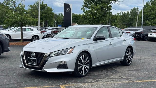 Brilliant Silver Metallic 2020 Nissan Altima 2.5 SR AWD Sedan All-Wheel Drive Continuously Variable Transmission
