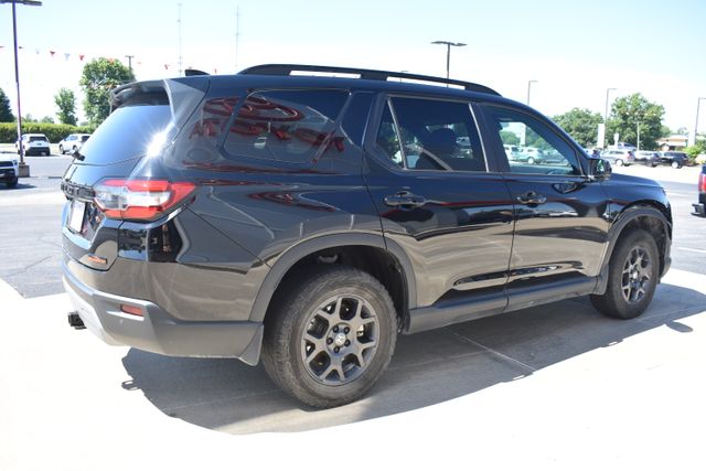 Used 2025 Honda Pilot SUV