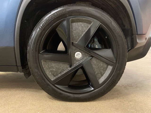 2023 Fisker Ocean thumbnail 12