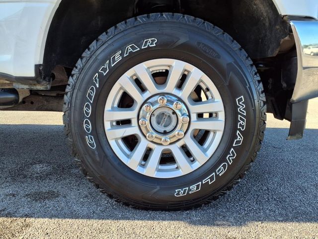 2019 Ford F-250SD XLT photo