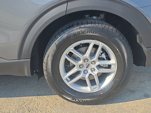 New 2027 Gray Ford 4DR RWD ACTIVE image 35
