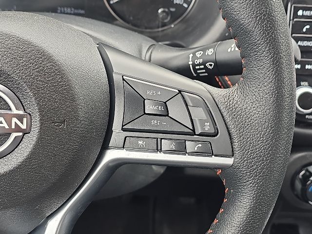 2024 Nissan Kicks SR:168732B