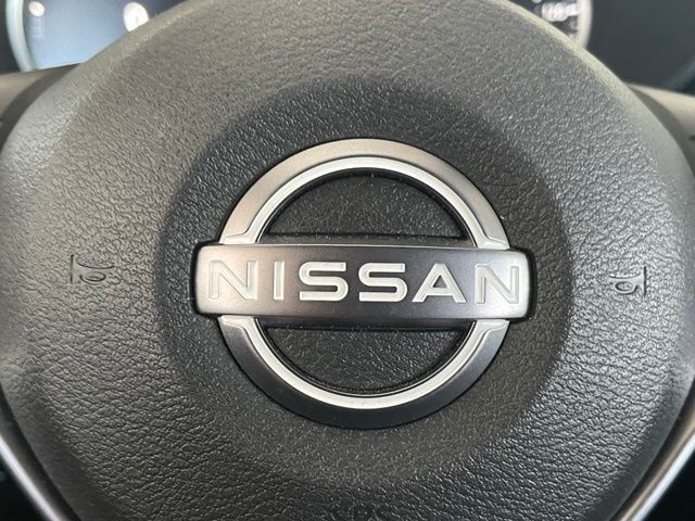 Used 2025 Pearl Nissan 1.6 SV image 11