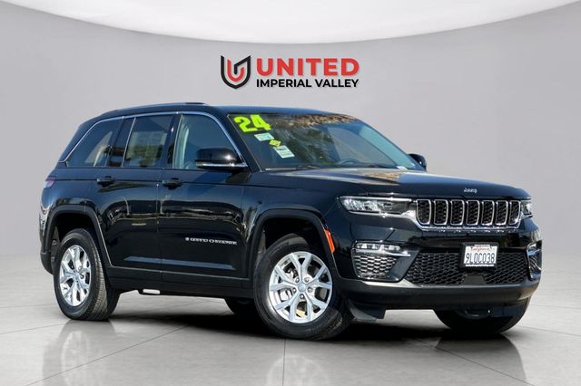 Diamond Black Crystal Pearlcoat 2024 Jeep Grand Cherokee Limited 4WD SUV / Crossover Four-Wheel Drive 8-Speed Automatic